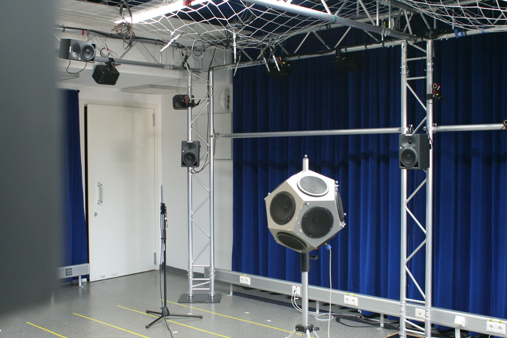 Labor mit variabler Akustik